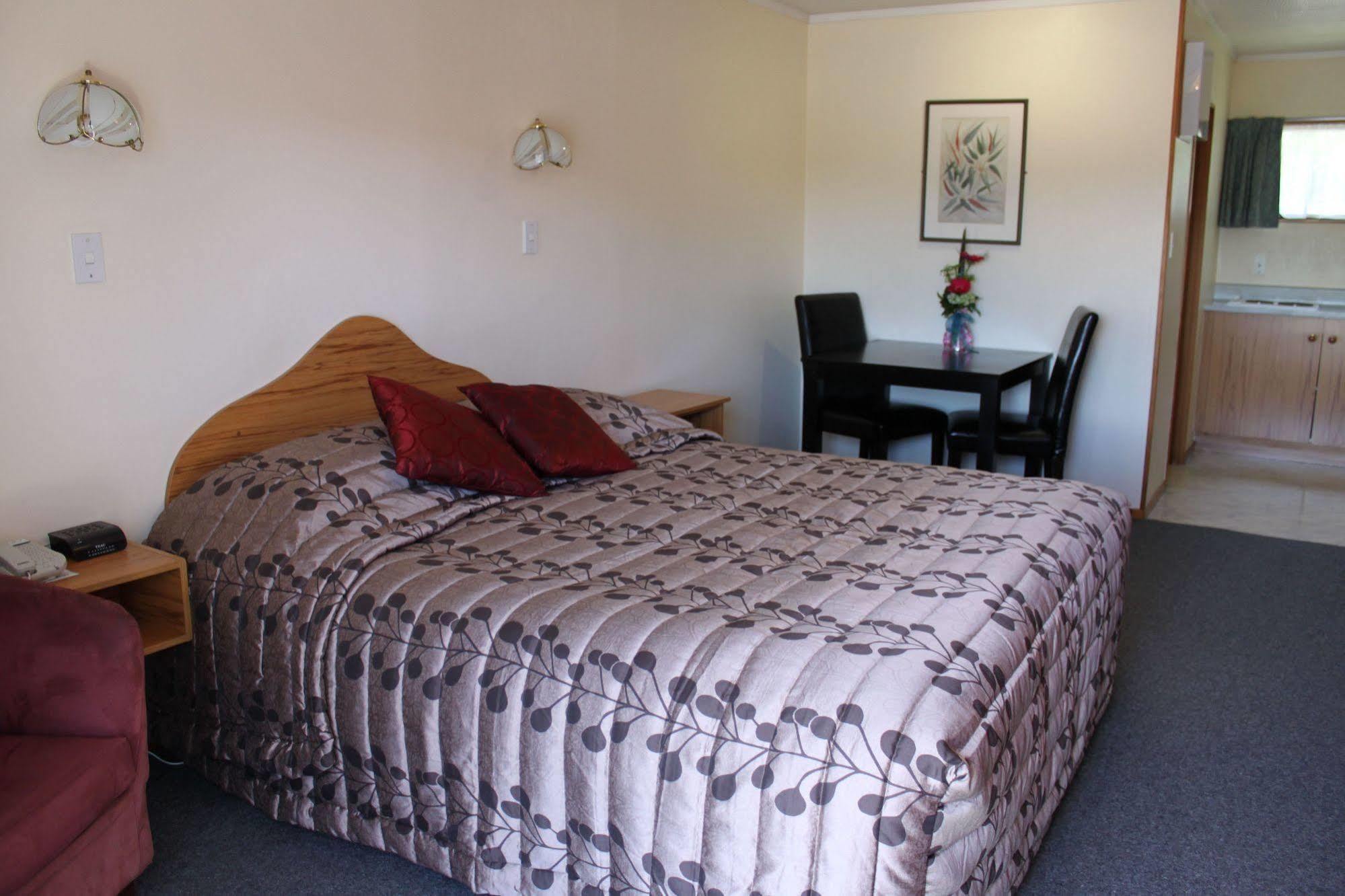 Cherry Court Motor Lodge Whangarei Buitenkant foto