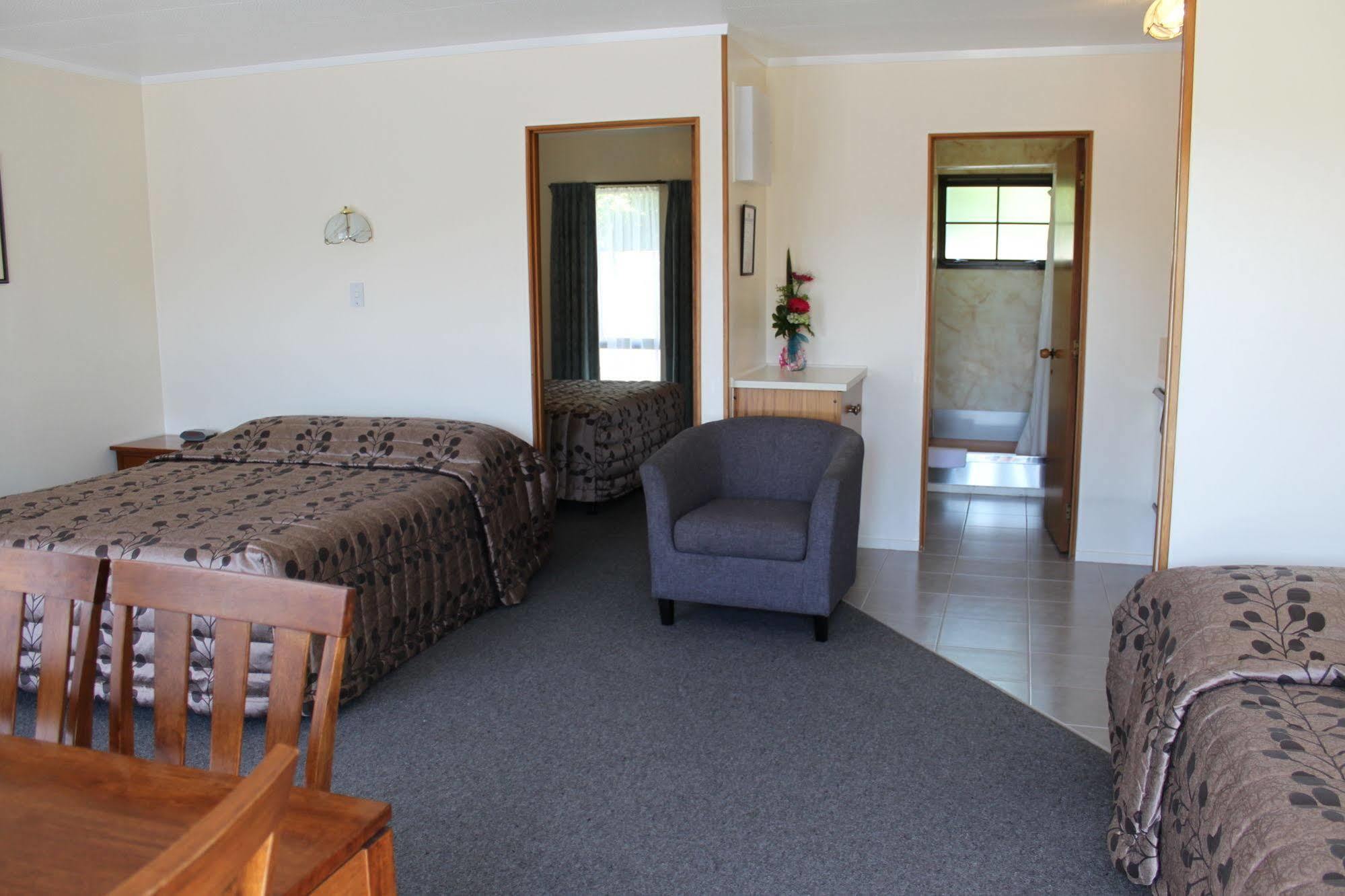 Cherry Court Motor Lodge Whangarei Buitenkant foto